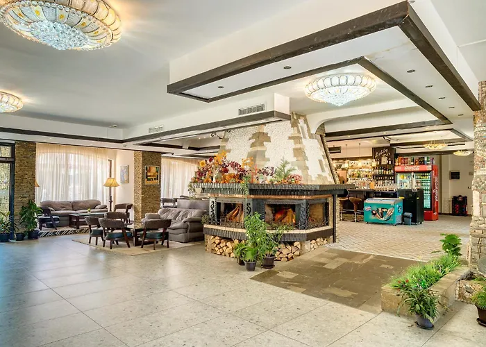 & Holidays - Free Parking