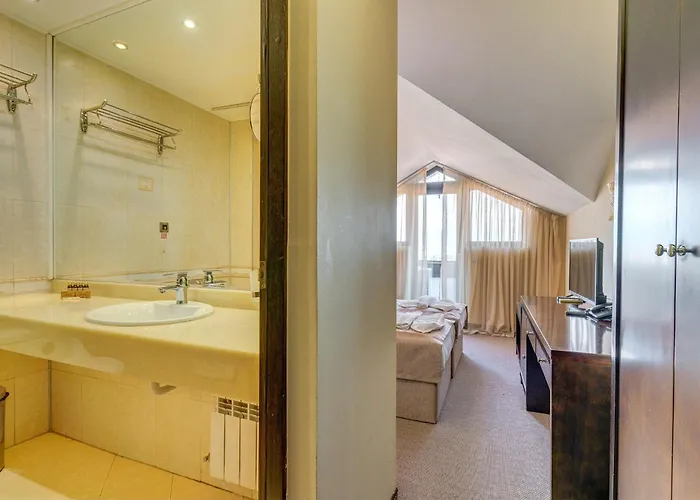 & Holidays - Free Parking Hotel Bansko