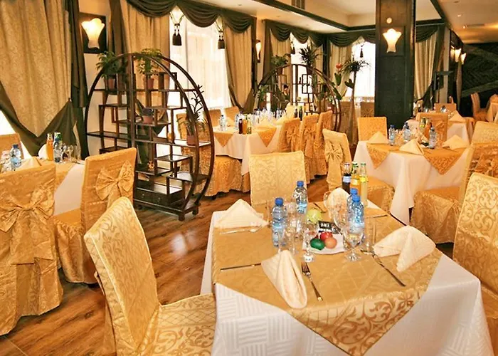 Hotel & Holidays - Free Parking Bansko