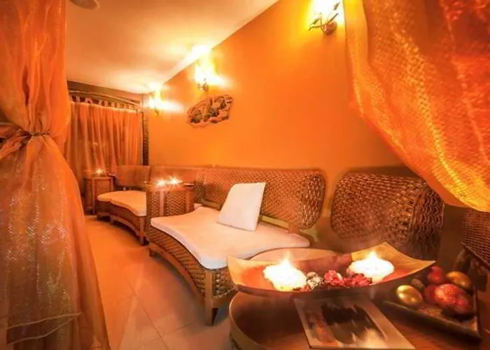 & Holidays - Free Parking Bansko