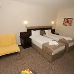 & Holidays - Free Parking Hotel Bansko