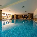 Hotel & Holidays - Free Parking 4*