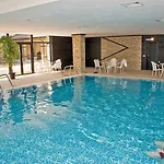 Hotel & Holidays - Free Parking 4*