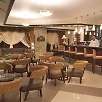 & Holidays - Free Parking Bansko
