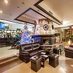 & Holidays - Free Parking Bansko