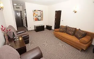 & Holidays - Free Parking بانسكو