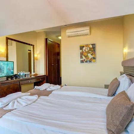 Ξενοδοχείο & Holidays - Free Parking 4*