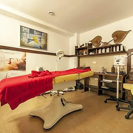 & Holidays - Free Parking Hotel Bansko