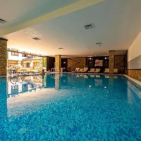 Hotel & Holidays - Free Parking Bansko