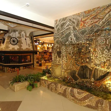 Hotel & Holidays - Free Parking Bansko