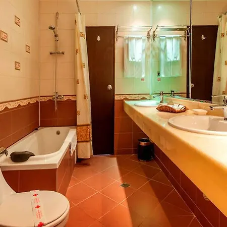 & Holidays - Free Parking 4* Bansko