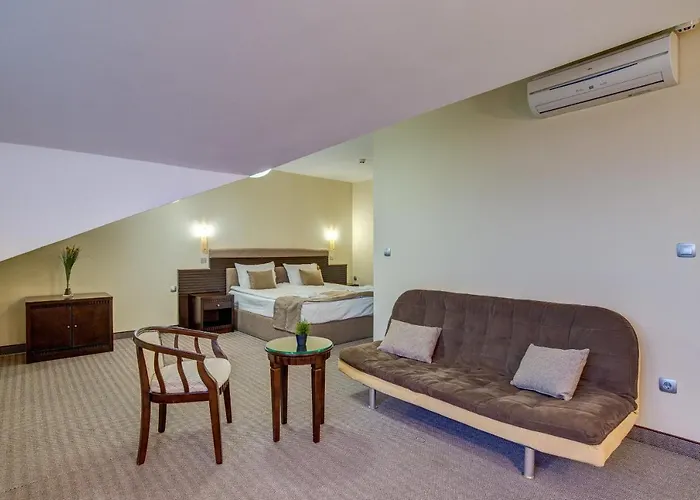 & Holidays - Free Parking Ξενοδοχείο 4*