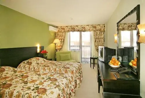 & Holidays - Free Parking Μπάνσκο