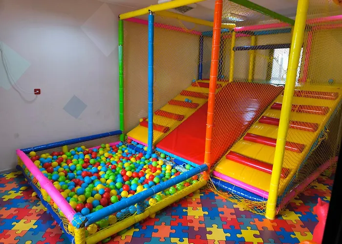 & Holidays - Free Parking Ξενοδοχείο 4*