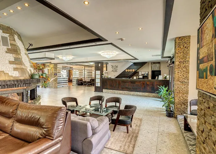 & Holidays - Free Parking Ξενοδοχείο